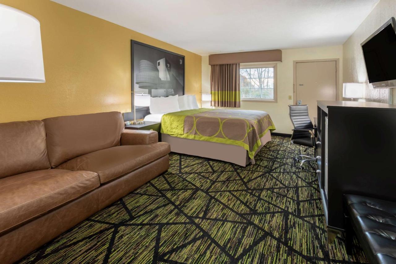 Super 8 By Wyndham Wooster Hotell Eksteriør bilde