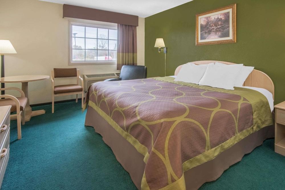 Super 8 By Wyndham Wooster Hotell Eksteriør bilde
